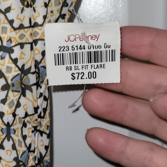 Robbie Bee Women's Fit n Flare Belted Dress - Picture 5 of 9